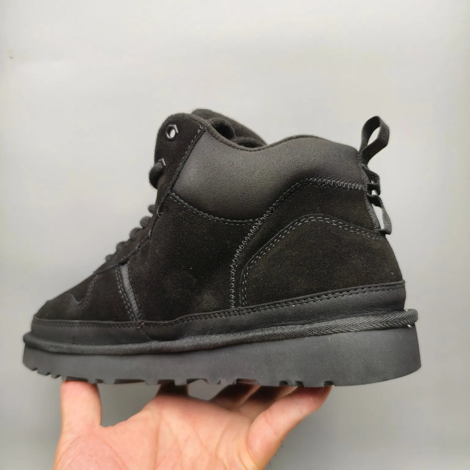 💰600 UGG sheepskin all-in-one snow boots 4054 lace-up sports and casual boots Color: Maroon Black Size: 39-45